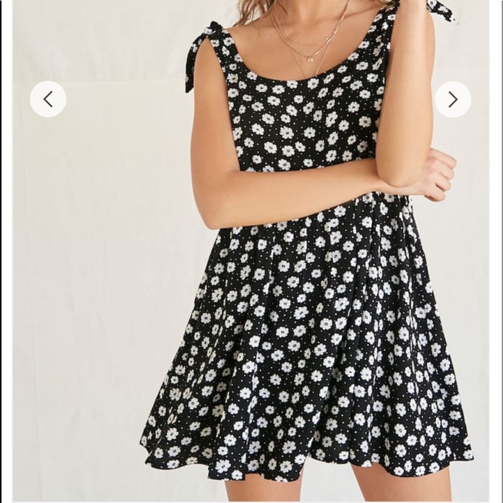 Floral Babydoll Dress 🖤